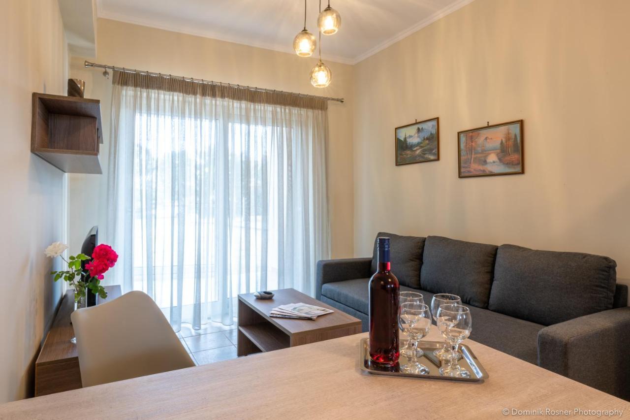 Nancy'S Budget Villa With Pool & Jacuzzi By "Elite" Laganas Ngoại thất bức ảnh